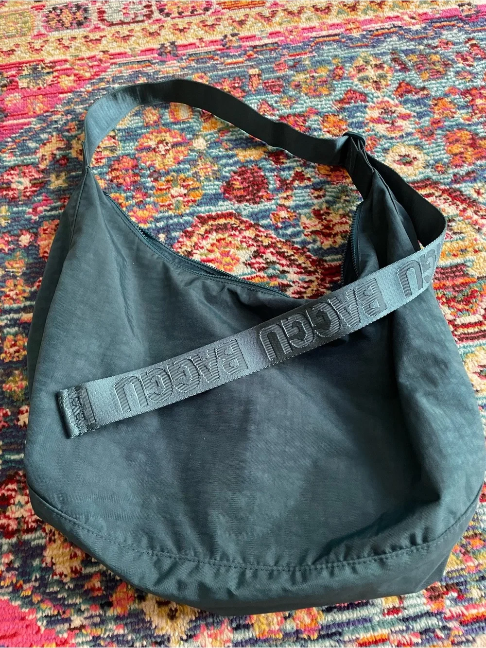 BAGGU LARGE crescent w/tags in DEEP SEA🦕 - Picture 1 of 8